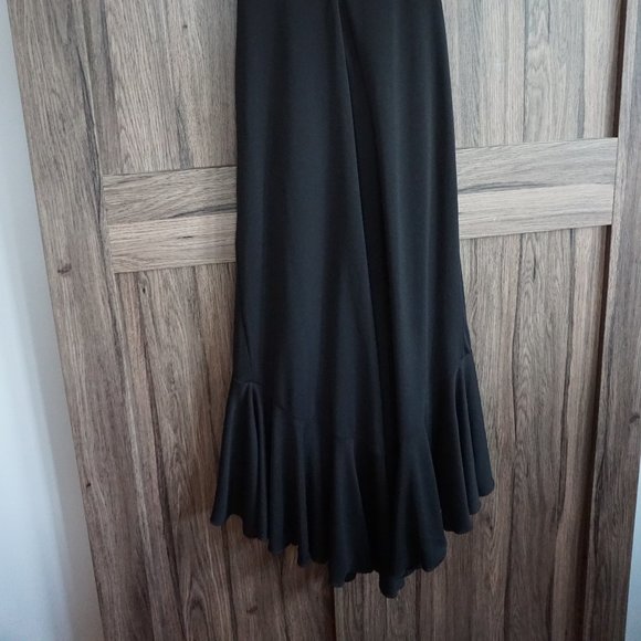 SEXY BLACK DRESS - Picture 4 of 6